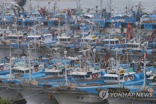 태풍 '타파' 북상에 제주 대비 강화…행사 취소 잇따라