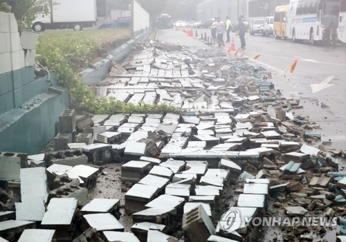 '링링' 강풍에 전국 아수라장…3명 사망에 부상자도 속출(종합2보)