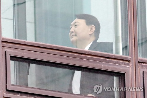 조국 법무장관 결국 임명…청와대-검찰 전면전 양상