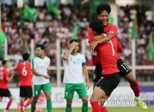 한국축구, 월드컵 예선 첫 경기서 투르크멘 제압…북한은 2연승(종합2보)