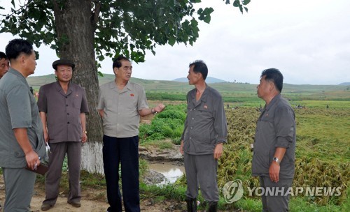 北, 태풍 피해로 수확량 걱정…"가을걷이에 전국가적 집중"