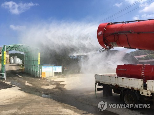 "돼지열병 중점관리지역이 마지노선"…축산시설 소독 '올인'