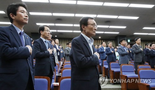 與지도부 "수습안되는 엄중상황"…일각서 '曺손절 불가피' 주장