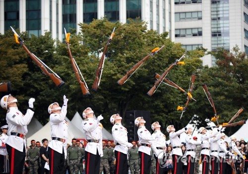 69주년 서울수복 기념행사…'정의로 올려져 자유로 휘날리다'(종합)