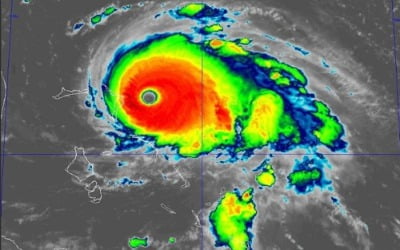 허리케인 도리안, 최고등급 '퍼펙트스톰'…바하마·美 초비상