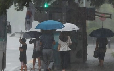 전국에 많은 비…중부에 최고 300㎜ 이상