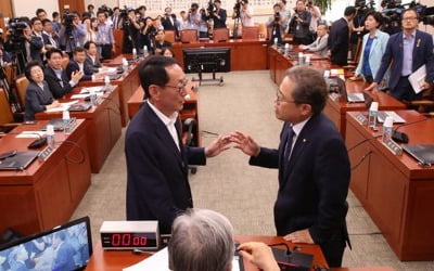 법사위 오후 5시 전체회의…조국 청문회 계획서 의결