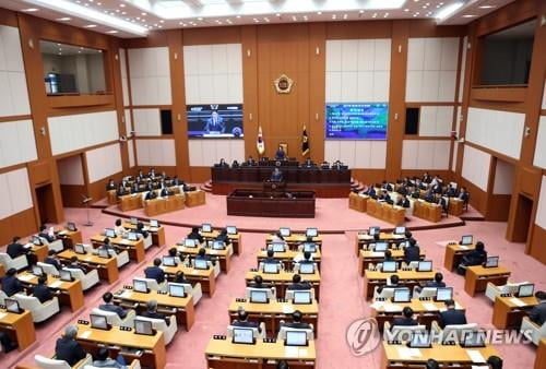 日 "韓 지자체 '전범기업 불매' 조례, 매우 유감"