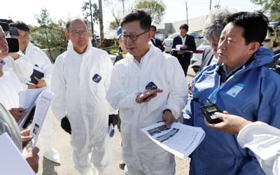 돼지열병 농가 출입차량 경북·전남까지 갔다…3주 이동제한조치