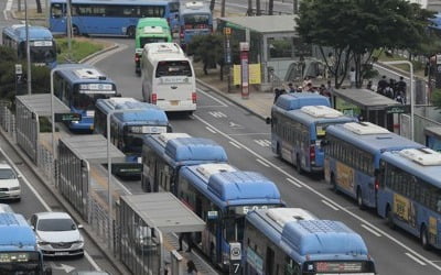 빅데이터로 서울 시내버스 노선 조정한다…수요 중심으로 공급