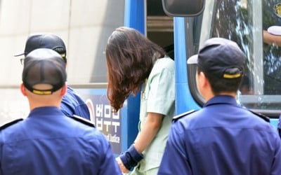 '의붓아들 의문사' 수사 경찰, "고유정이 살해했다" 잠정 결론