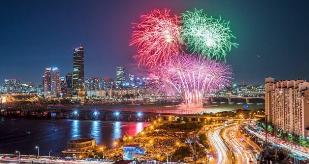 2019 여의도 세계불꽃축제 /사진=한화 제공