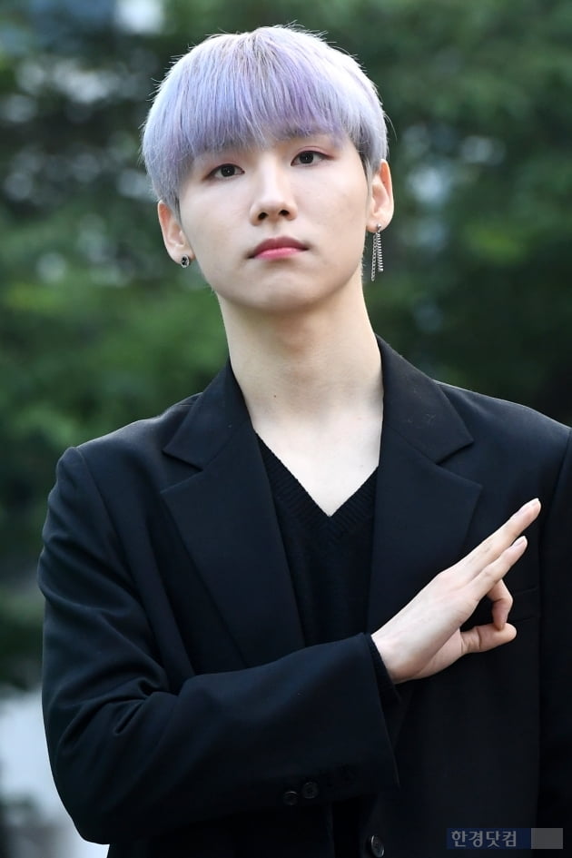 [포토] AB6IX 전웅, '감탄을 부르는 멋진 모습'