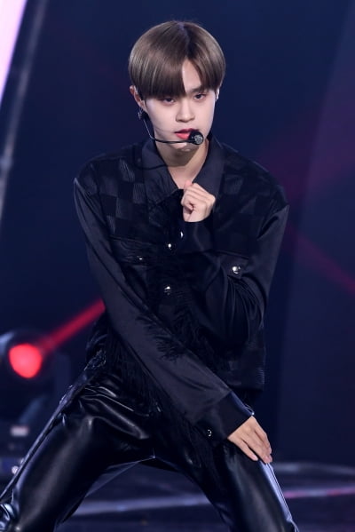 [포토] AB6IX 이대휘, '카리스마 넘치는 멋진 모습'