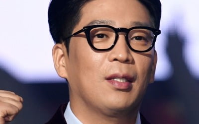 MC몽 "컴백 음감회, 꿈 같기도 하고 혼란스럽기도 해" 소감