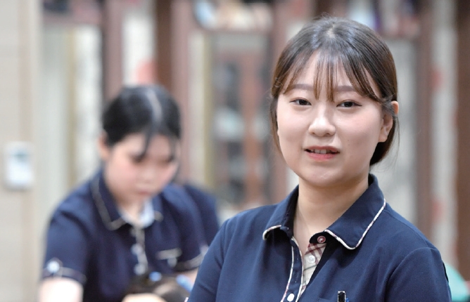 [1618] 경진고 이수빈 양 “국가검정시험 없이 자격증 받죠”