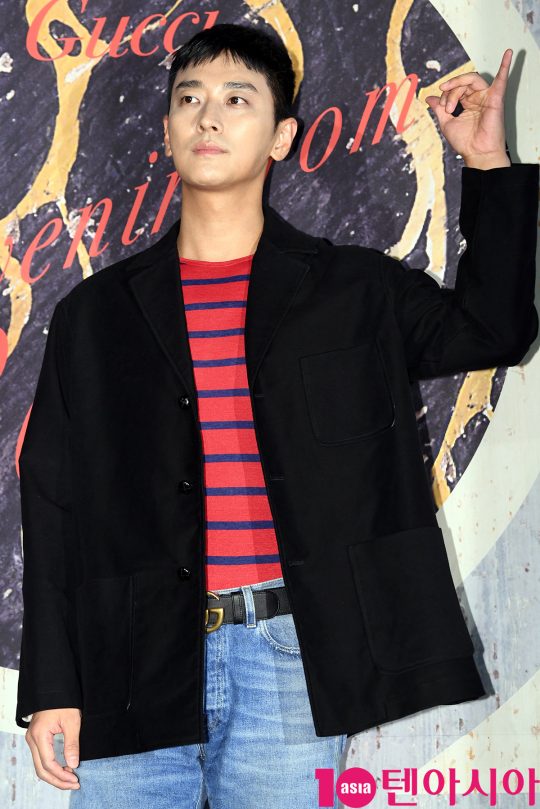 배우 주지훈이 1일 오후 서울 계동 한 카페에서 열린 구찌 포토콜 행사에 참석하고 있다.