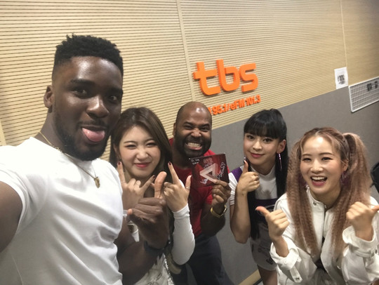 써드아이, 샘 오취리-그렉 라디오 출연 인증샷 공개 (사진=GH)