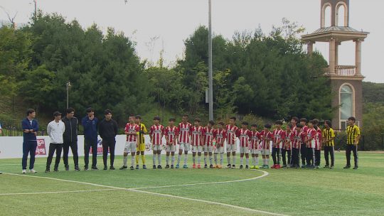 ‘뭉쳐야 찬다’ 어쩌다FC vs 신청초./ 사진제공=JTBC