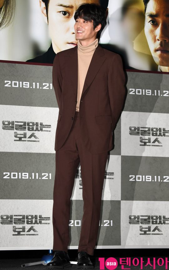 배우 이하율이 22일 오전 서울 신사동 압구정 CGV에서 열린 영화 ‘얼굴없는 보스’ 제작보고회에 참석하고 있다.