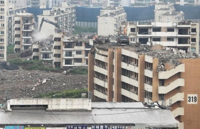 분양가 상한제 유예 첫 주말…강남 재건축 '썰렁'