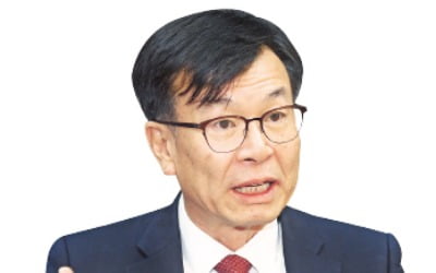 "나는 '양손잡이' 경제학자…김상조 진면목 보여줄 것"