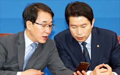 이낙연 총리 사퇴설에 이해찬 퇴진론까지…與, 거센 '조국 소용돌이'