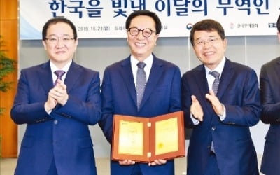 성도경 비나텍 대표, 슈퍼커패시터 세계 1위…매출 80%가 수출