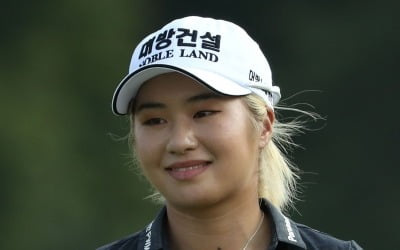 2019 시즌 뜨겁게 달군 '핫식스' 이정은, LPGA 신인상 품었다