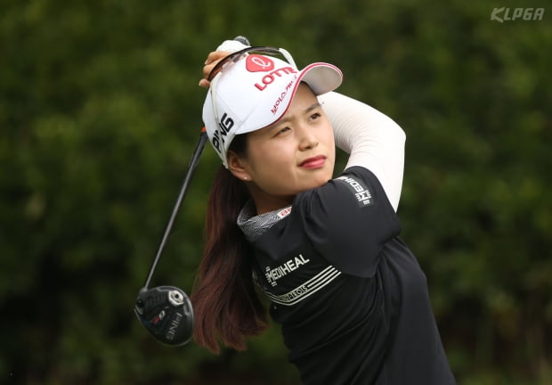 최혜진, KLPGA '전념'…LPGA 한국인 신인왕 계보 '빨간불'