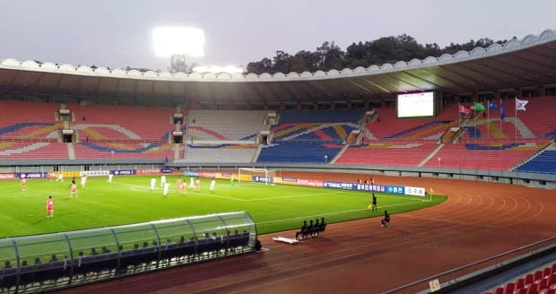 한국축구, 평양 원정서 '경고 4장' 난투극 끝 0-0 무승부