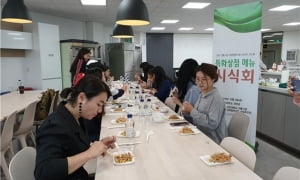 국민대, 성북구청과 '맛있는 정릉아리랑시장' 만든다…신메뉴 개발하며 지역사회 공헌 활성화