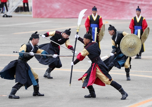 제71주년 국군의날 행사…강군·화합·극일 '3色 메시지'