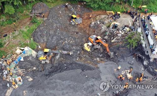 文대통령 "태풍 인명피해 가슴 아파…행정력 총동원해 복구"