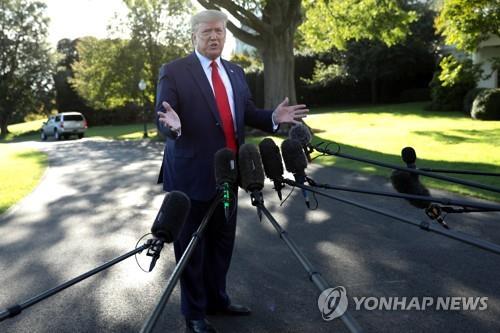 트럼프, 줄리아니 측근들 기소되자 "난 모르는 사람들" 거리두기