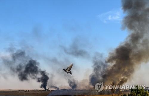 터키군 밤새 쿠르드 공습·포격…화력 앞세워 점령지 확대