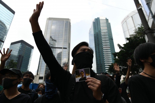 홍콩 호텔들, 시위 장기화에 수익률 '반 토막'