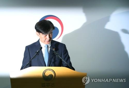 한국당, 曺 사퇴에도 "대통령의 문제" 대여강공…'장기전' 포석