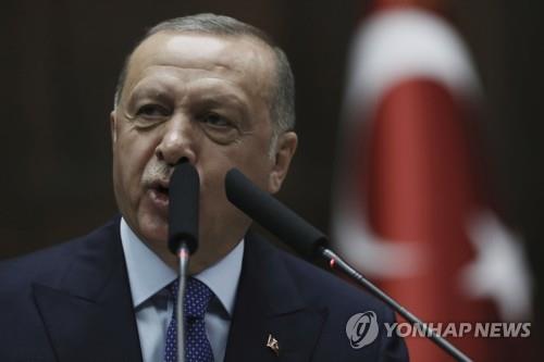 터키 에르도안 "펜스 美부통령 안 만날 것"…언론청 뒷수습
