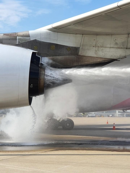 아시아나 여객기 인천공항서 엔진에 화재…인명피해 없어