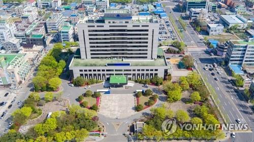 모바일 군산사랑상품권도 인기…발행 40일만에 100억 판매 | 한국경제
