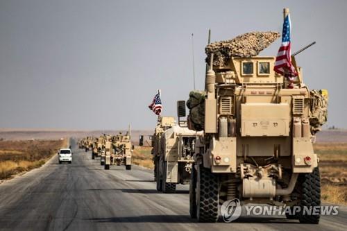 트럼프의 변덕?…시리아에 미군 500명 잔류·탱크 추가배치 검토