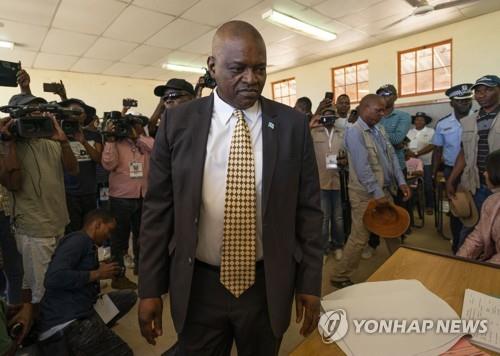 아프리카 보츠와나 총선서 집권당 승리…마시시 대통령 연임