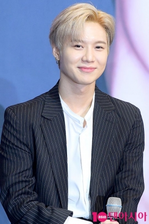 [TEN PHOTO]슈퍼엠 태민 &#39;미소가 반짝&#39;