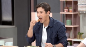 &#39;냉부해&#39; 오지호, “청양고추X마늘 좋아해”···화끈한 매운맛 먹방