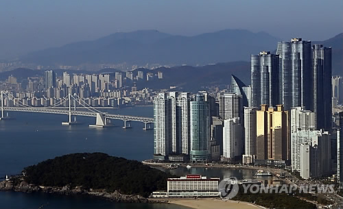 [현장 In] 태풍 못지않은 사회적 재앙 '해운대 메릴린 먼로풍(風)'