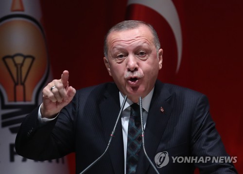 마크롱, 터키에 "쿠르드족 공격 즉각 중단하라"