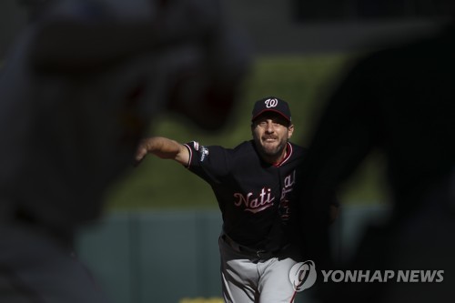 셔저 6이닝 노히트 불꽃투…MLB 워싱턴, NLCS서 쾌조의 2연승