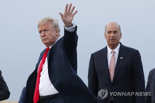우크라 스캔들 연루 駐EU 미국대사, '혈세로 호화관저' 논란
