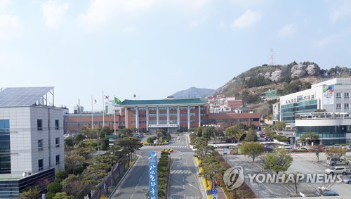 "숙원사업 어쩌나"…비음산 터널 개통 답보에 고심 깊어진 김해